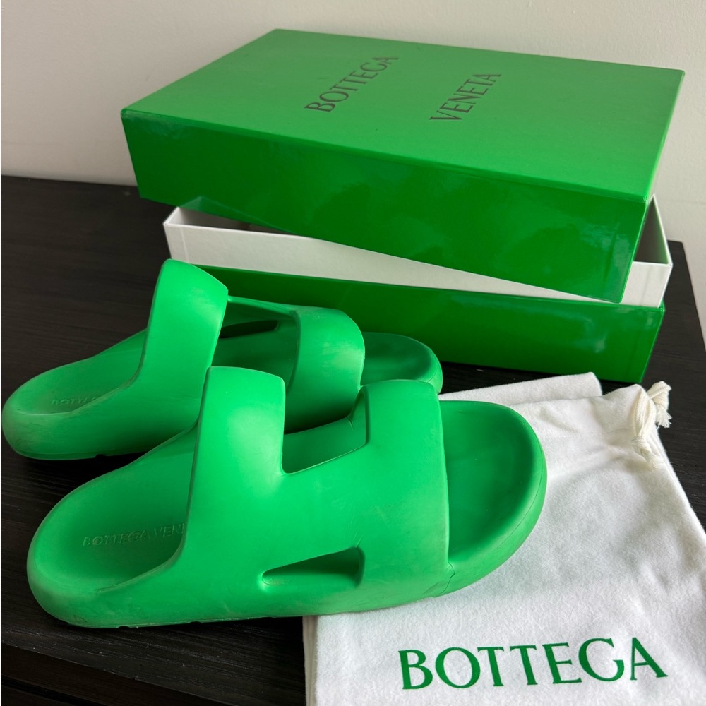 Bottega Veneta Band Slide Parakeet Green - Size 42